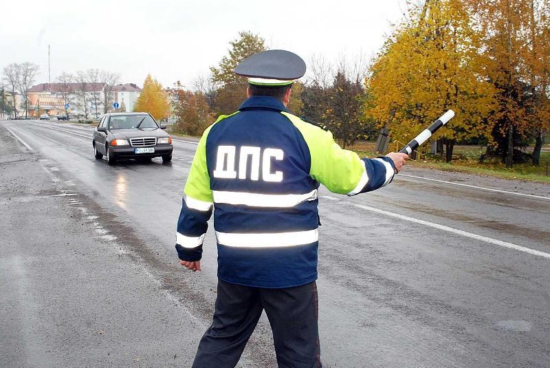 Гаишник на дороге