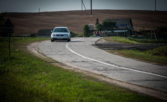 По трассе плывет